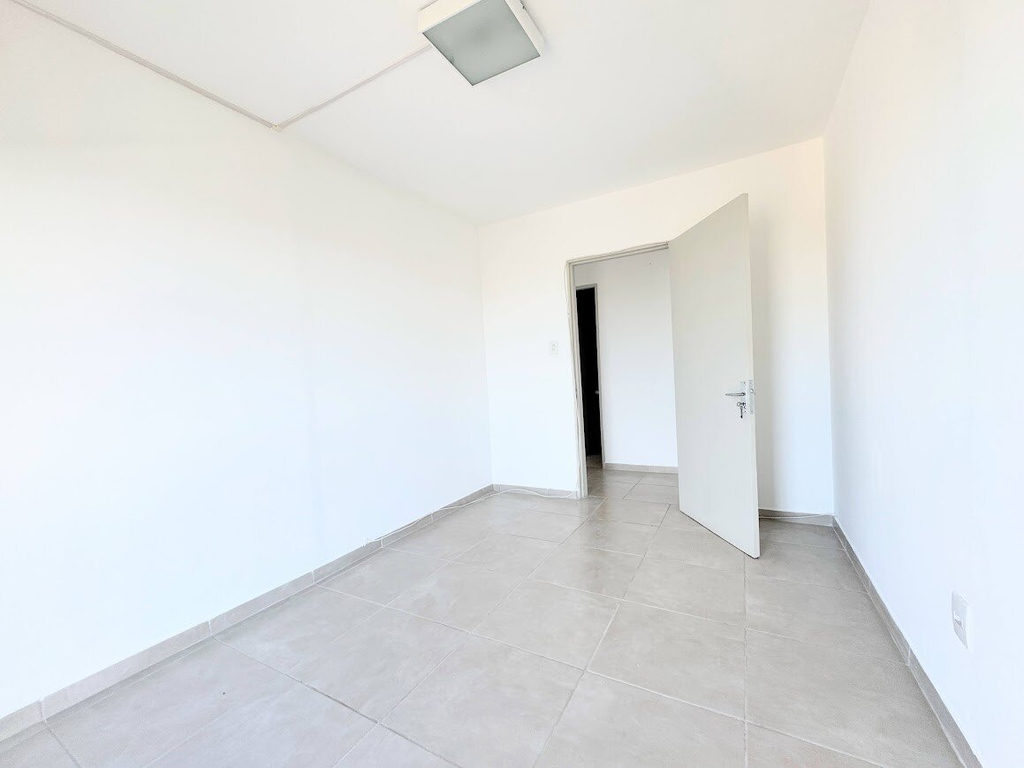 Apartamento para venda no bairro Humaitá em Porto Alegre