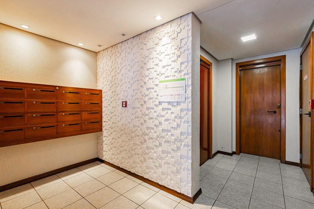 Apartamento para venda no bairro Santo Antônio em Porto Alegre