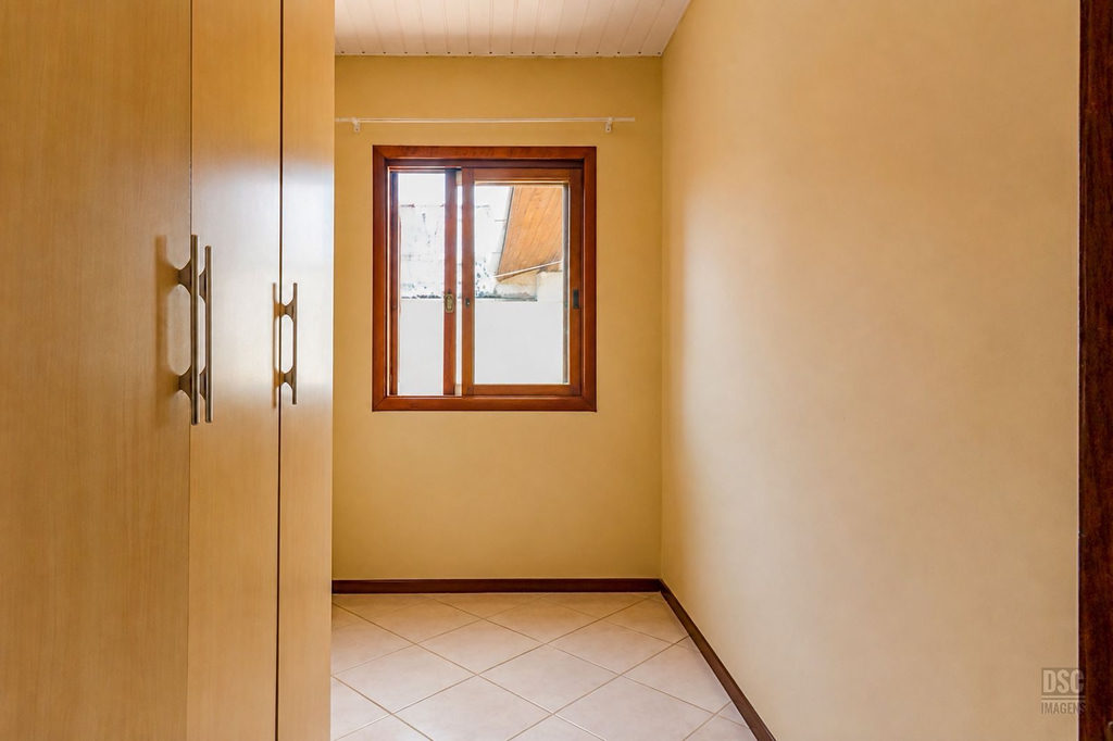 Casa para venda no bairro Hípica em Porto Alegre