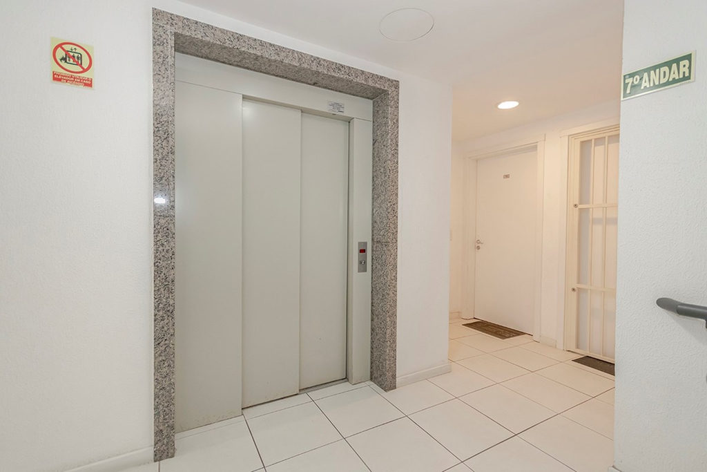 Apartamento para venda no bairro São José em Porto Alegre