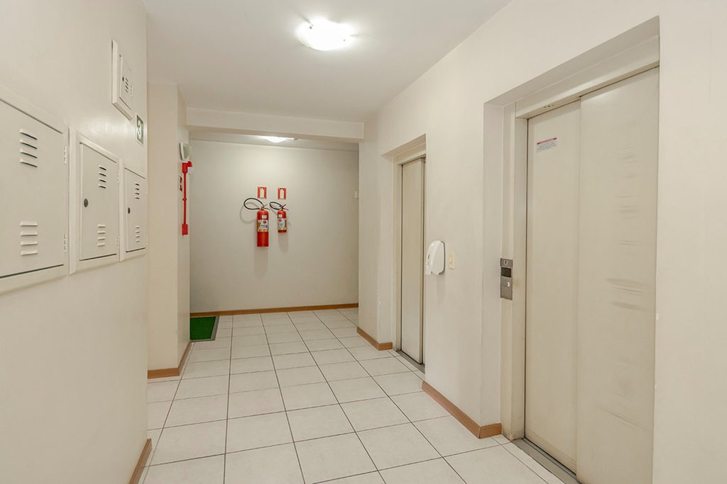 Apartamento para venda no bairro Santa Cecília em Porto Alegre