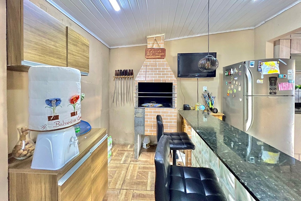 Casa para venda no bairro Estância Velha em Canoas