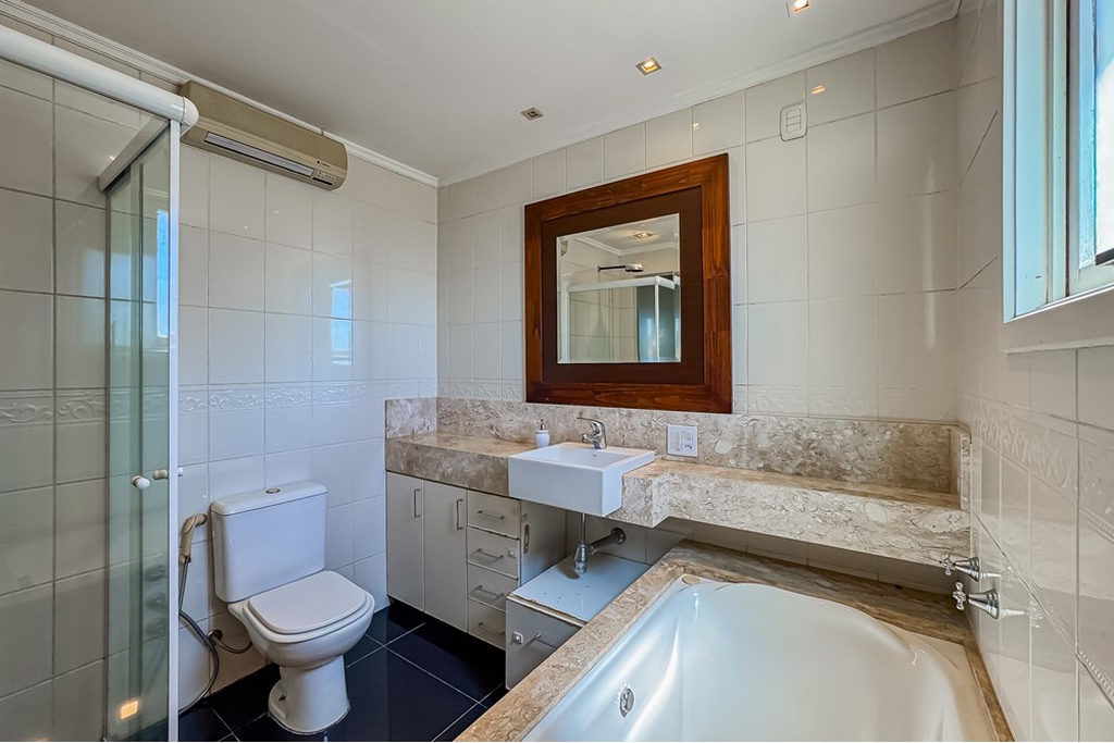 Apartamento para venda no bairro Jardim Itu Sabará em Porto Alegre