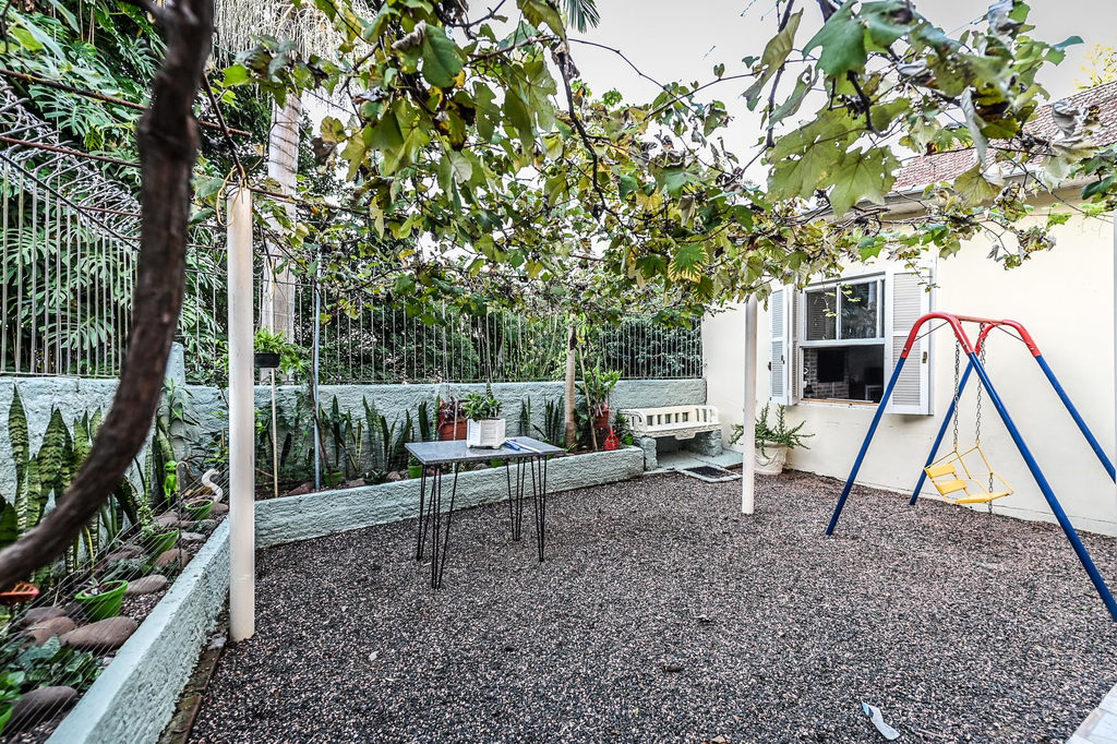 Casa para venda no bairro Menino Deus em Porto Alegre