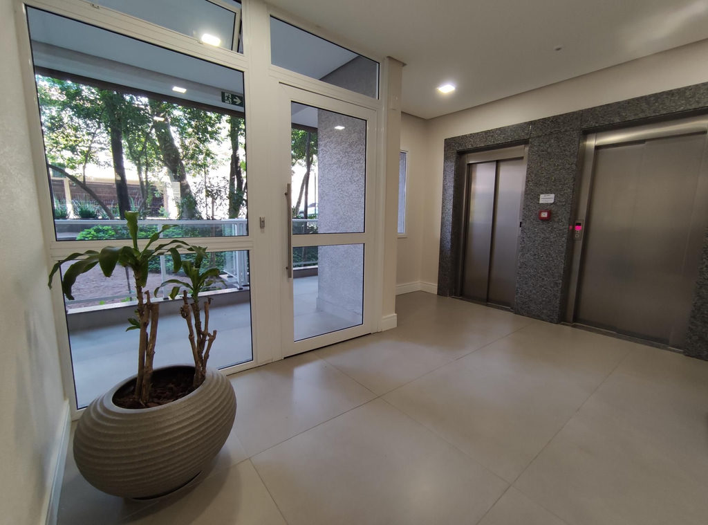 Apartamento para venda no bairro Santo Antônio em Porto Alegre