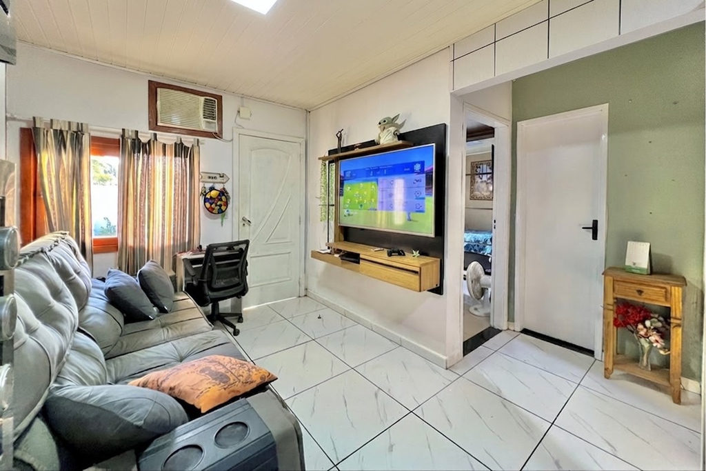 Casa para venda no bairro Estância Velha em Canoas