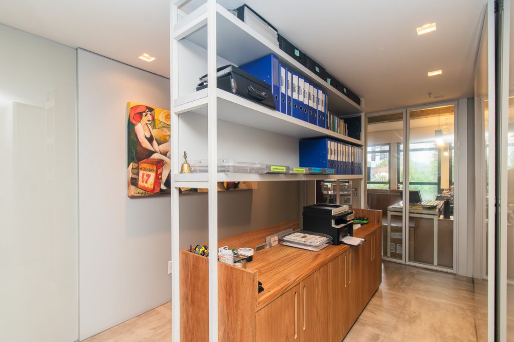Sala para venda no bairro Moinhos de Vento em Porto Alegre