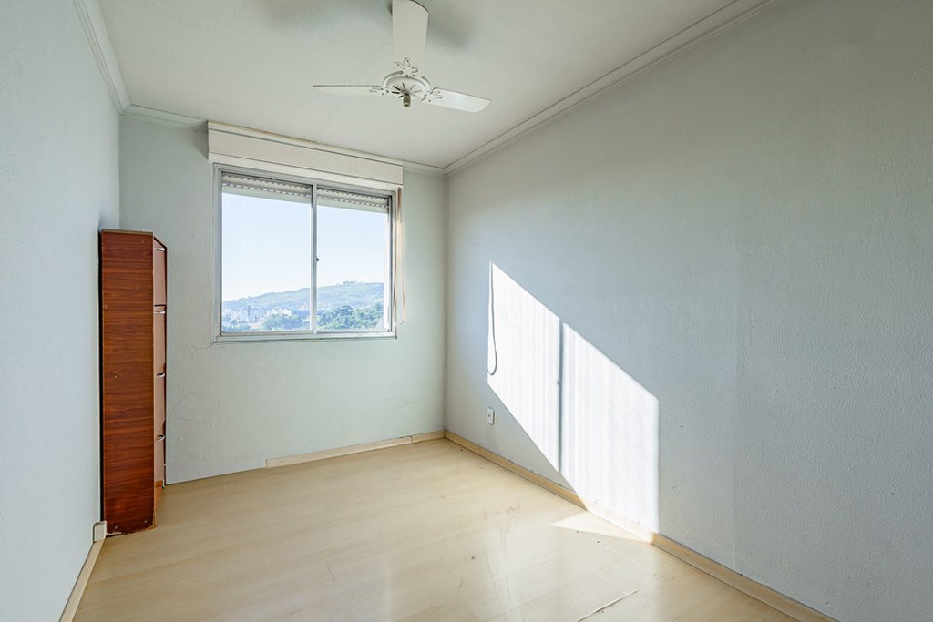 Apartamento para venda no bairro Jardim Itu Sabará em Porto Alegre