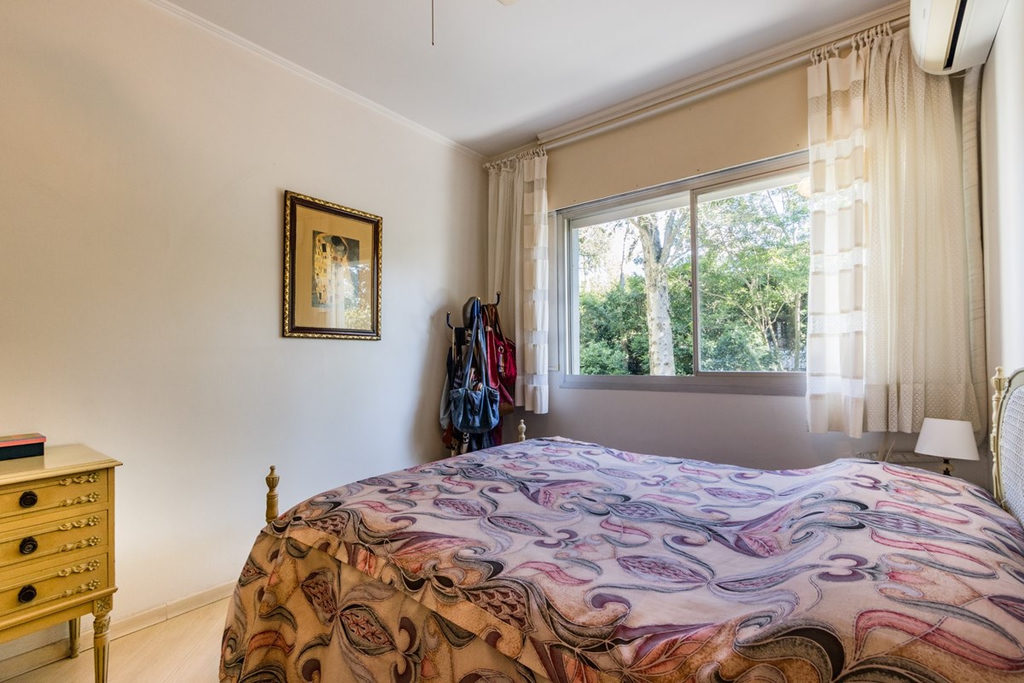 Apartamento para venda no bairro Teresópolis em Porto Alegre