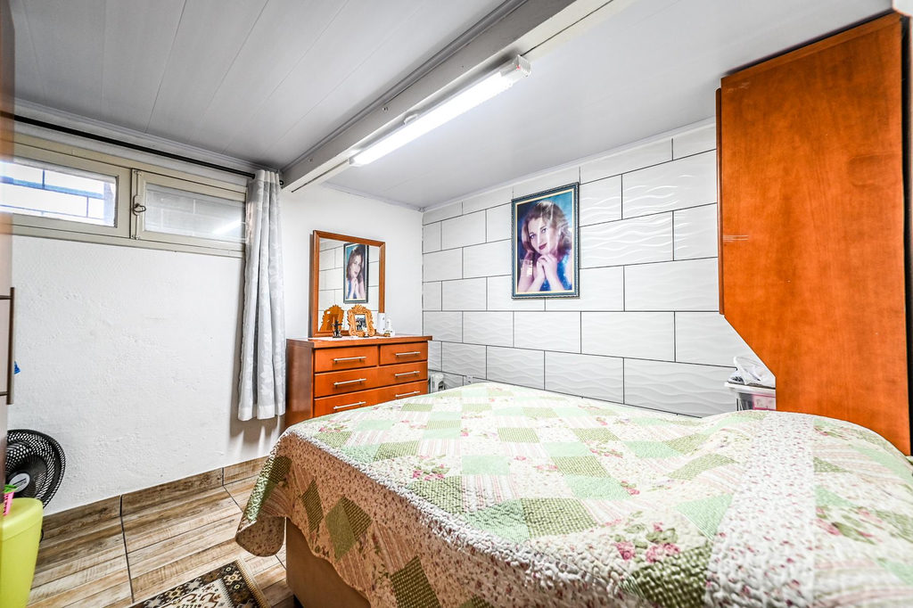 Casa para venda no bairro Menino Deus em Porto Alegre