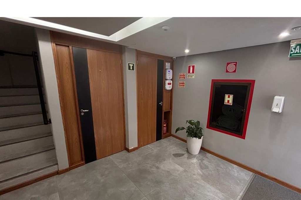 Apartamento para venda no bairro Menino Deus em Porto Alegre