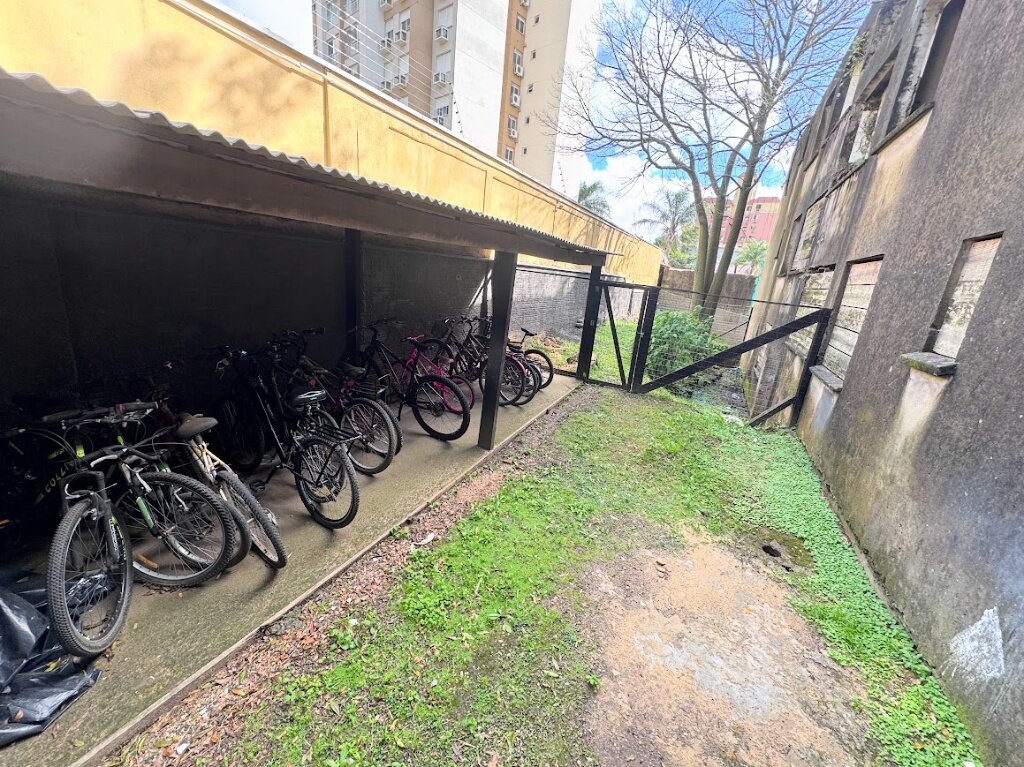 Apartamento para venda no bairro Teresópolis em Porto Alegre