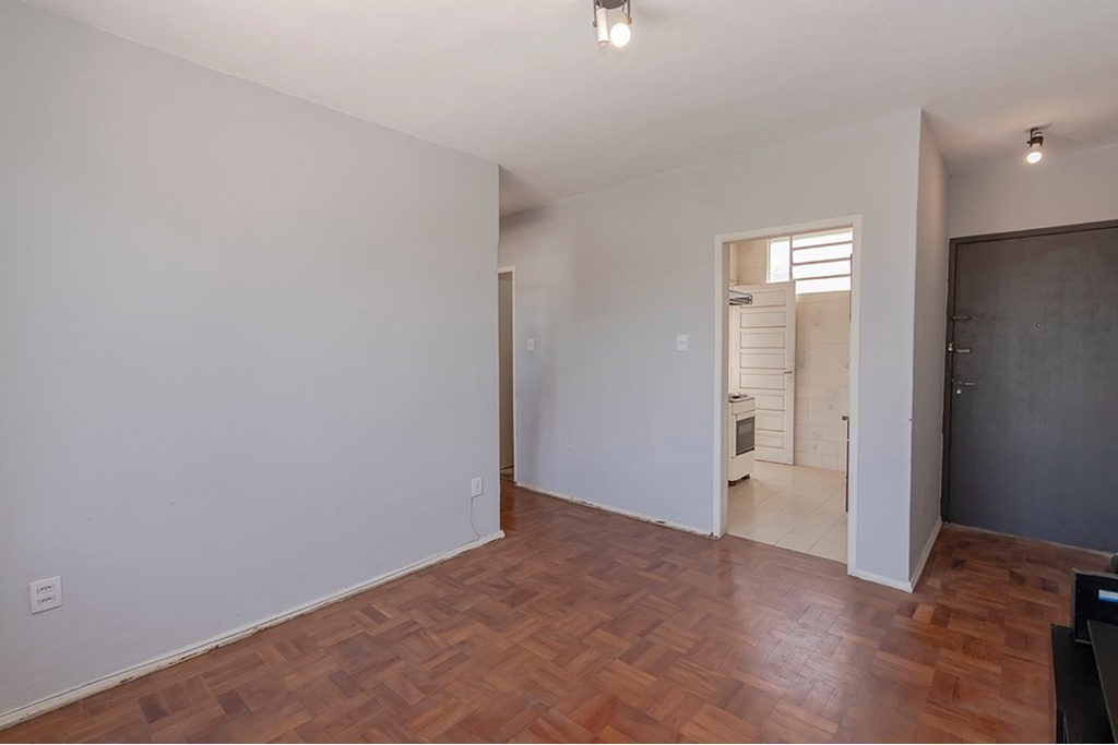 Apartamento para venda no bairro Medianeira em Porto Alegre
