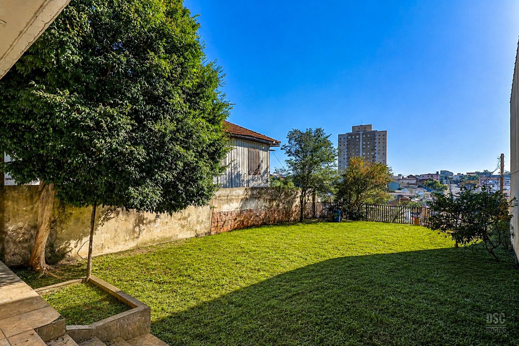Casa para venda no bairro Santo Antônio em Porto Alegre