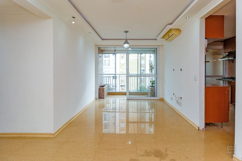 Apartamento para venda no bairro Passo da Areia em Porto Alegre