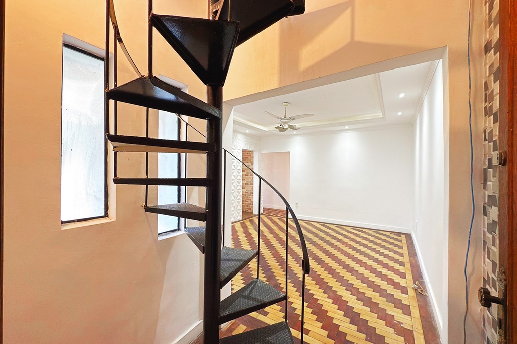 Cobertura Duplex para venda no bairro Cidade Baixa em Porto Alegre
