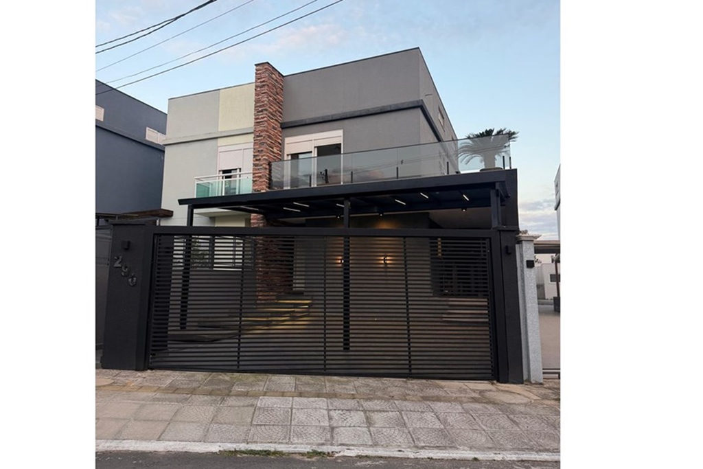 Casa em Condomínio para venda no bairro Lomba do Pinheiro em Porto Alegre