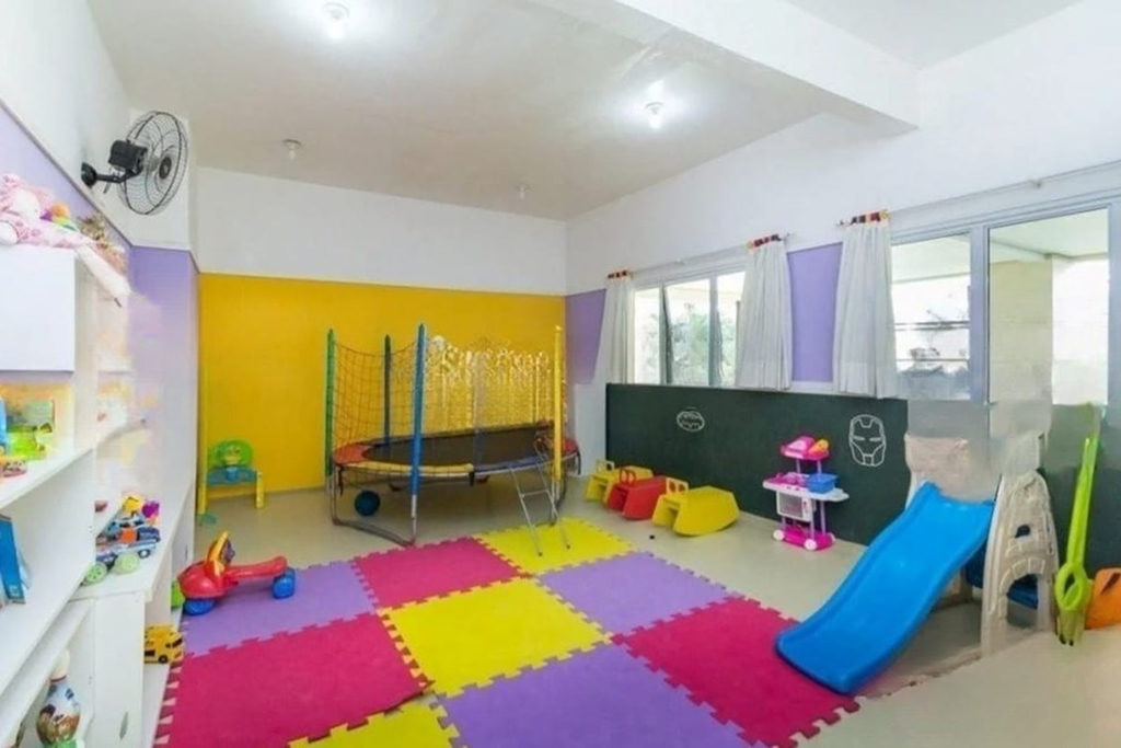 Apartamento para venda no bairro Vila Ipiranga em Porto Alegre