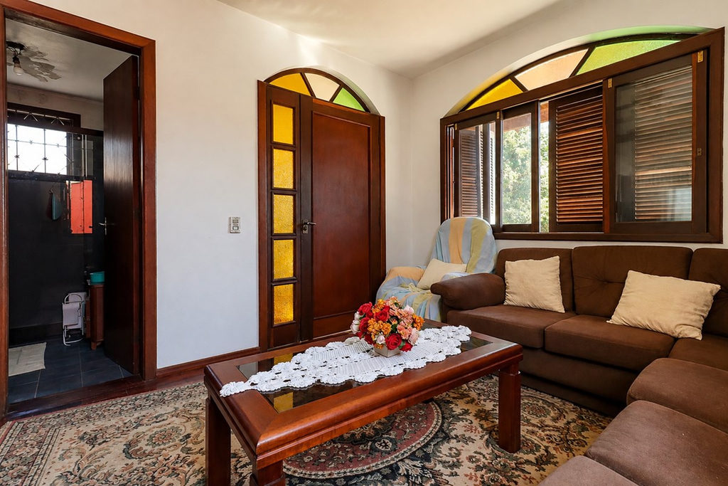 Casa para venda no bairro Santo Antônio em Porto Alegre