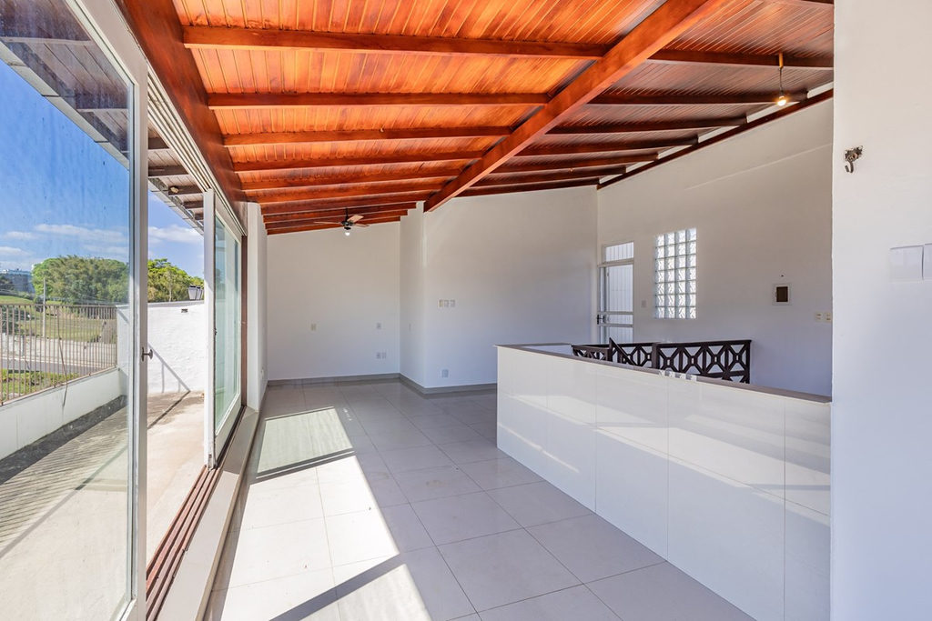 Apartamento para venda no bairro Passo da Areia em Porto Alegre