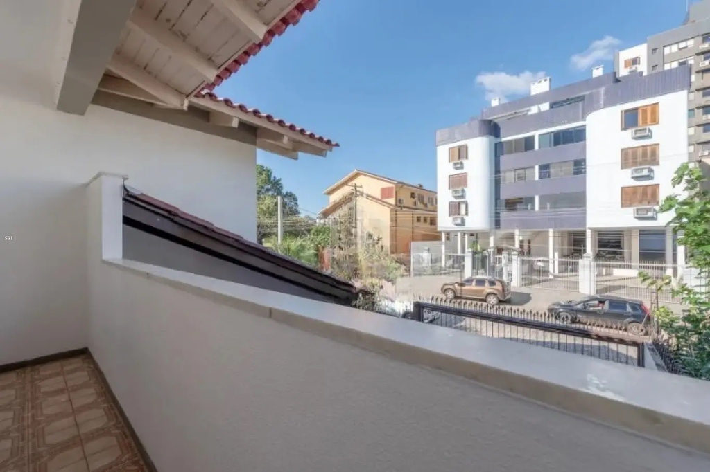 Casa para venda no bairro Jardim Itu em Porto Alegre