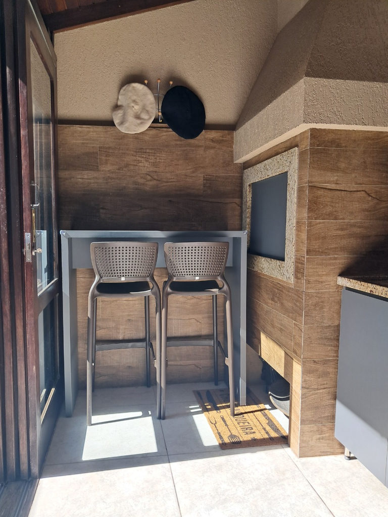 Casa em Condomínio para venda no bairro Humaitá em Porto Alegre