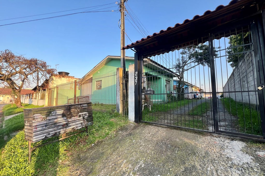 Casa para venda no bairro Estância Velha em Canoas