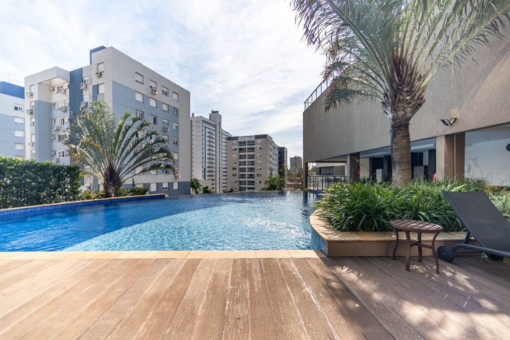 Apartamento para venda no bairro Vila Jardim em Porto Alegre