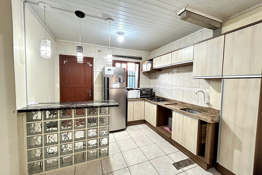 Casa para venda no bairro Jardim Betânia em Cachoeirinha