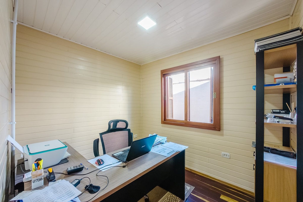 Casa para venda no bairro Centro em Canoas