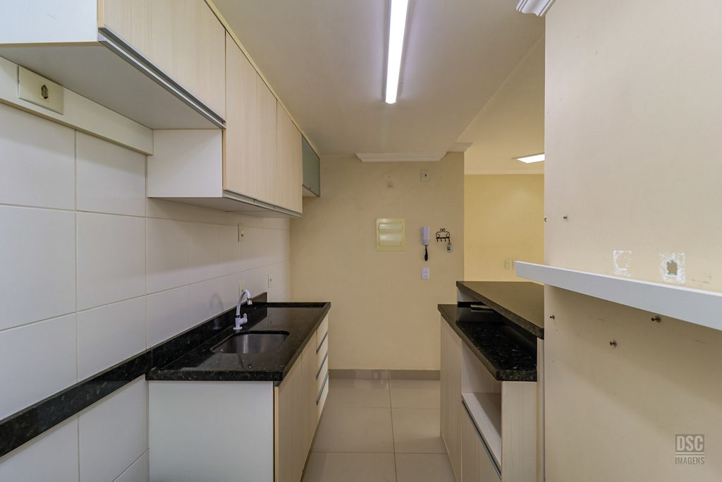 Apartamento para venda no bairro Vila Ipiranga em Porto Alegre