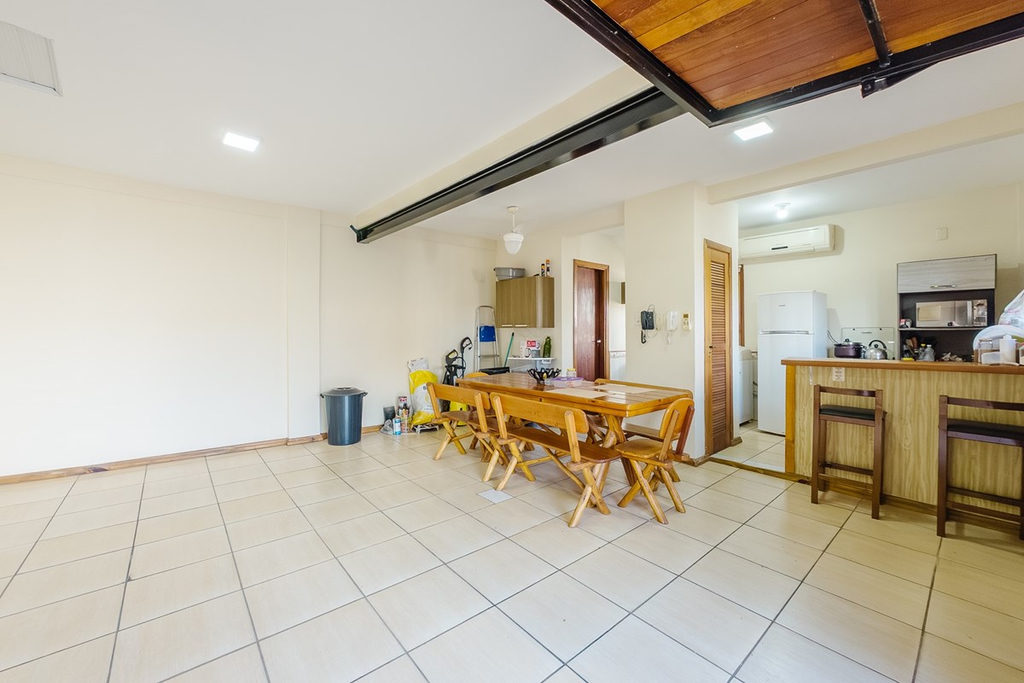 Casa para venda no bairro Centro em Canoas