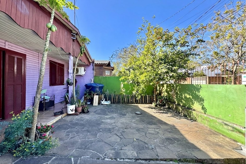 Casa para venda no bairro Igara em Canoas