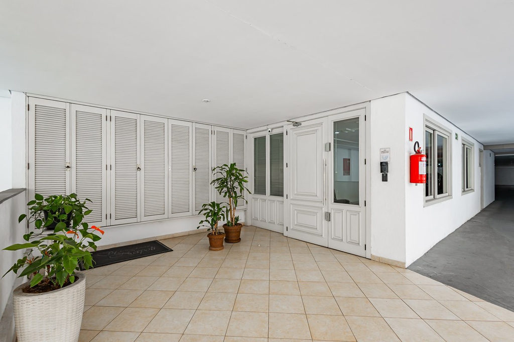 Apartamento para venda no bairro Passo da Areia em Porto Alegre
