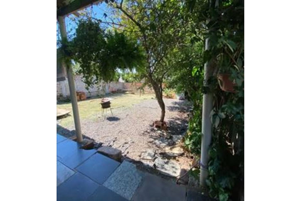 Casa para venda no bairro Guajuviras em Canoas