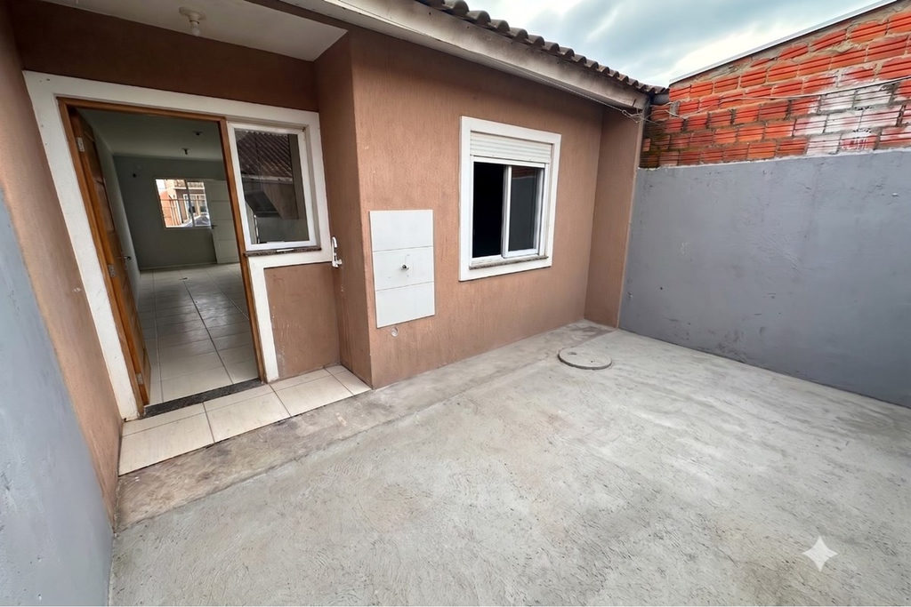 Casa para venda no bairro Jardim Betânia em Cachoeirinha