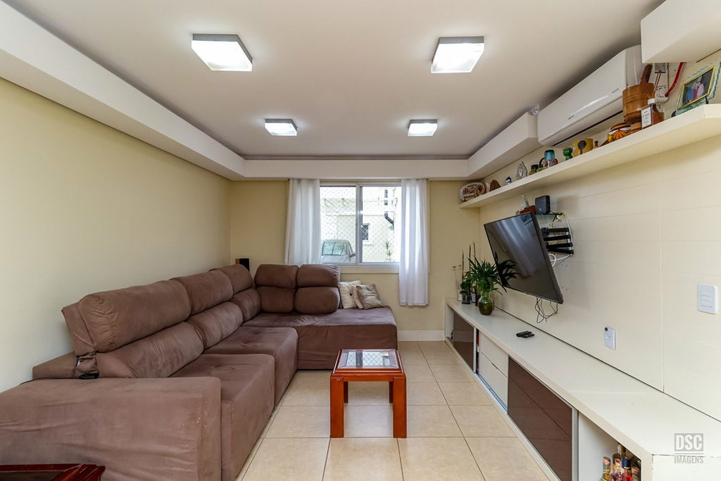 Casa para venda no bairro Jardim Itu em Porto Alegre