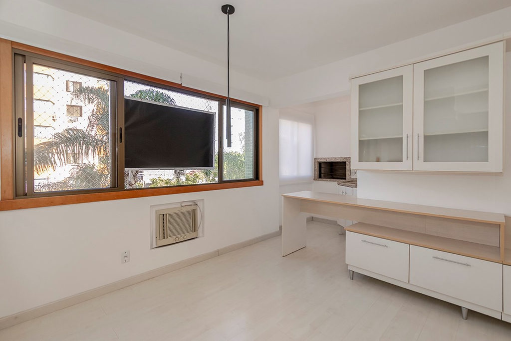 Apartamento para venda no bairro Santa Cecília em Porto Alegre