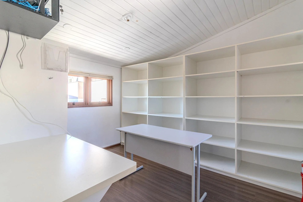 Sala para venda no bairro Petrópolis em Porto Alegre