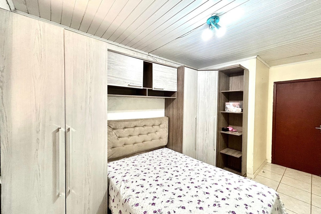 Casa para venda no bairro Jardim Betânia em Cachoeirinha