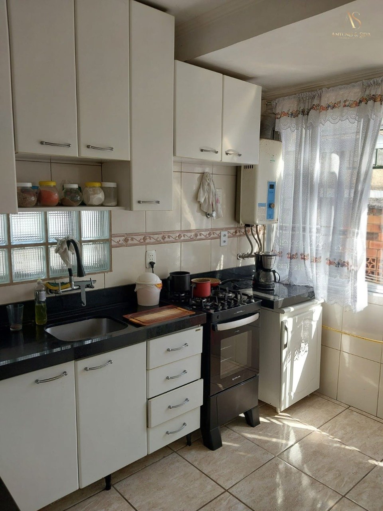 Apartamento para venda no bairro Vila Ipiranga em Porto Alegre