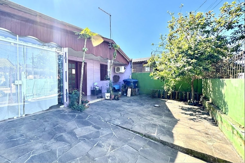 Casa para venda no bairro Igara em Canoas