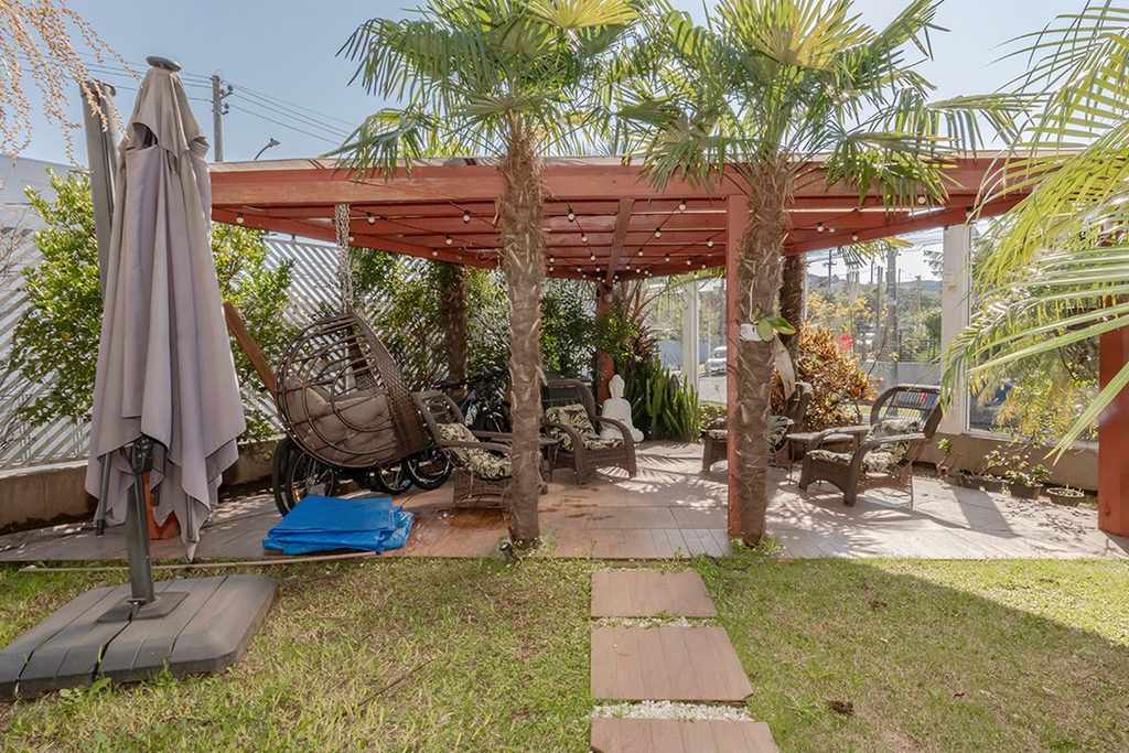 Casa em Condomínio para venda no bairro Lomba do Pinheiro em Porto Alegre