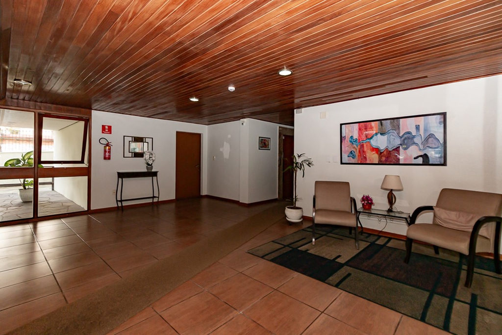 Apartamento para venda no bairro Vila Ipiranga em Porto Alegre