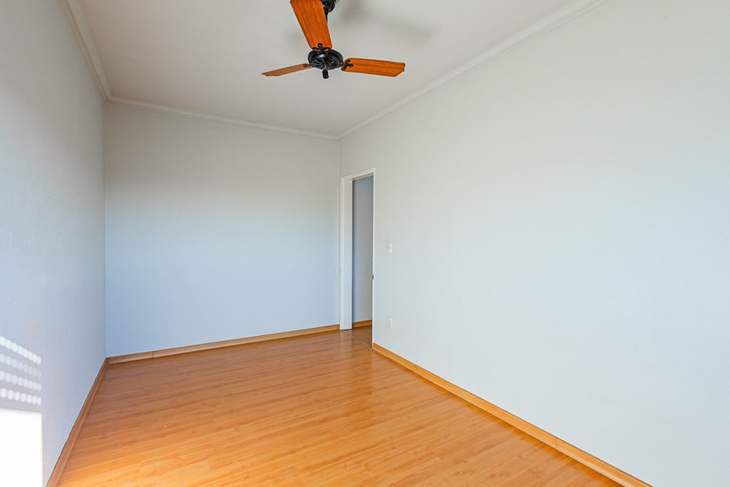Apartamento para venda no bairro Jardim Itu Sabará em Porto Alegre