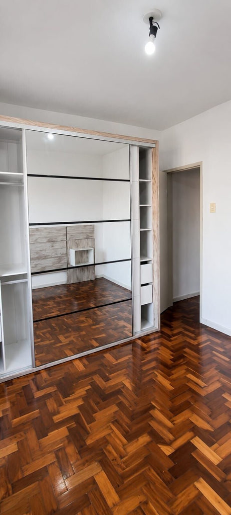 Apartamento para venda no bairro São João em Porto Alegre