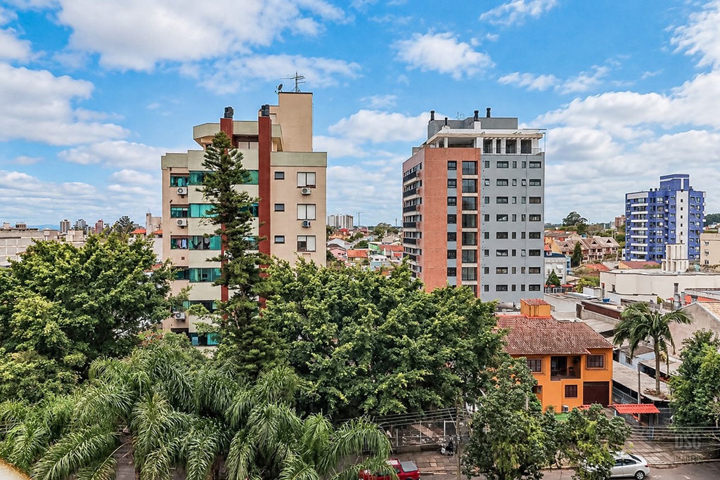 Apartamento para venda no bairro Vila Ipiranga em Porto Alegre