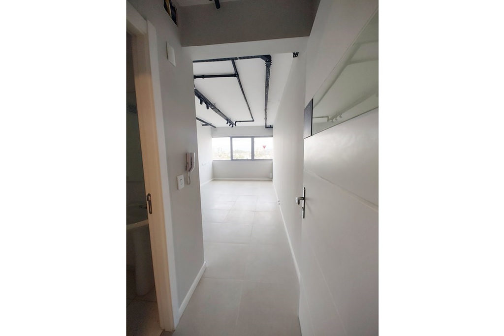 Sala para venda no bairro São Sebastião em Porto Alegre