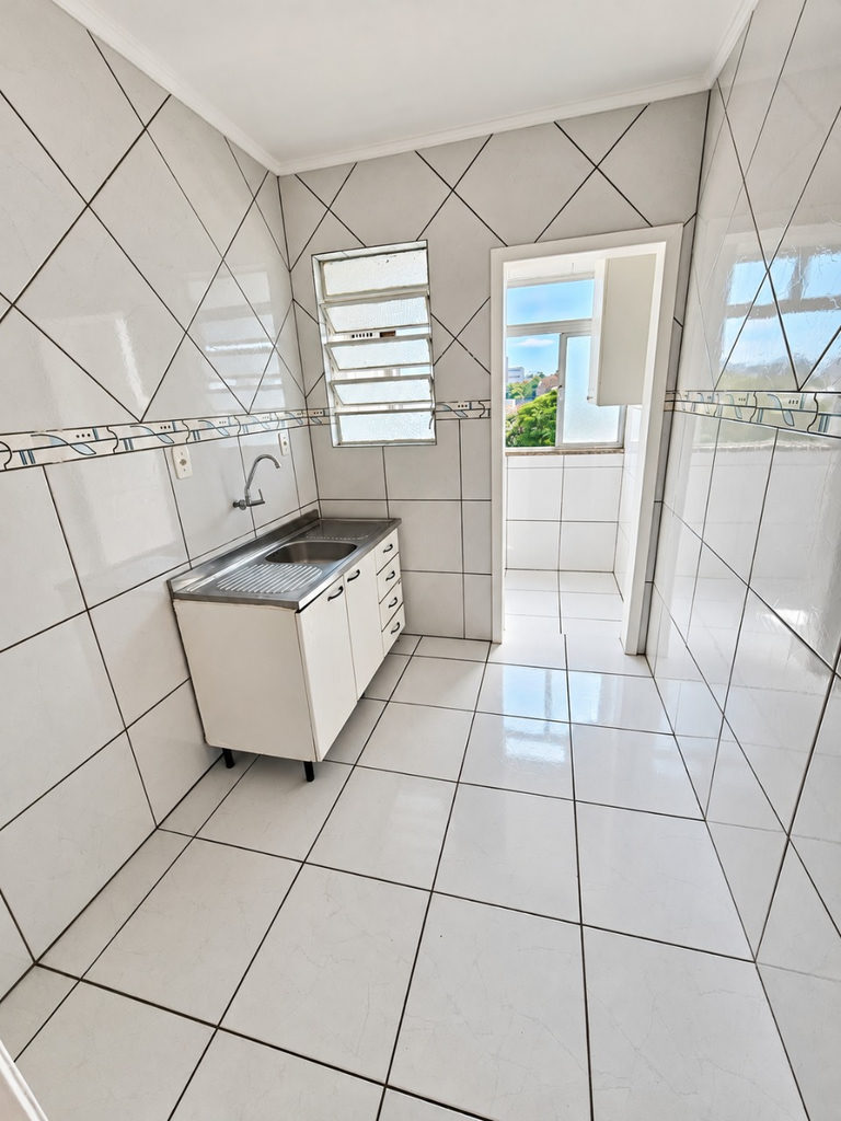Apartamento para venda no bairro Vila Ipiranga em Porto Alegre