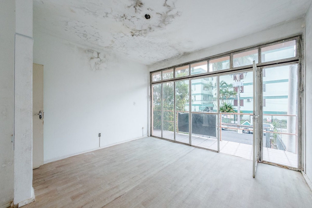 Casa para venda no bairro Centro em Canoas